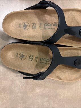 Birkenstock Black Thong Sandals with Contoured Footbed
